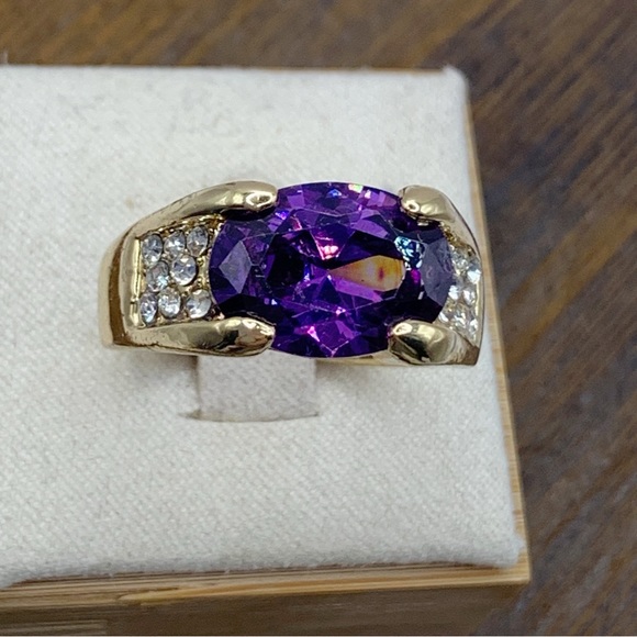 NEW amethyst glass large sparkling cocktail ring gold plated sz 9 - Picture 3 of 10